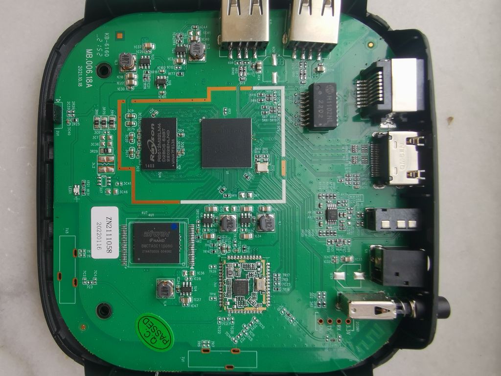 S905L3A(M401A)拆解, 运行EmuELEC和Armbian第2张-土狗李的博客,李强个人网站